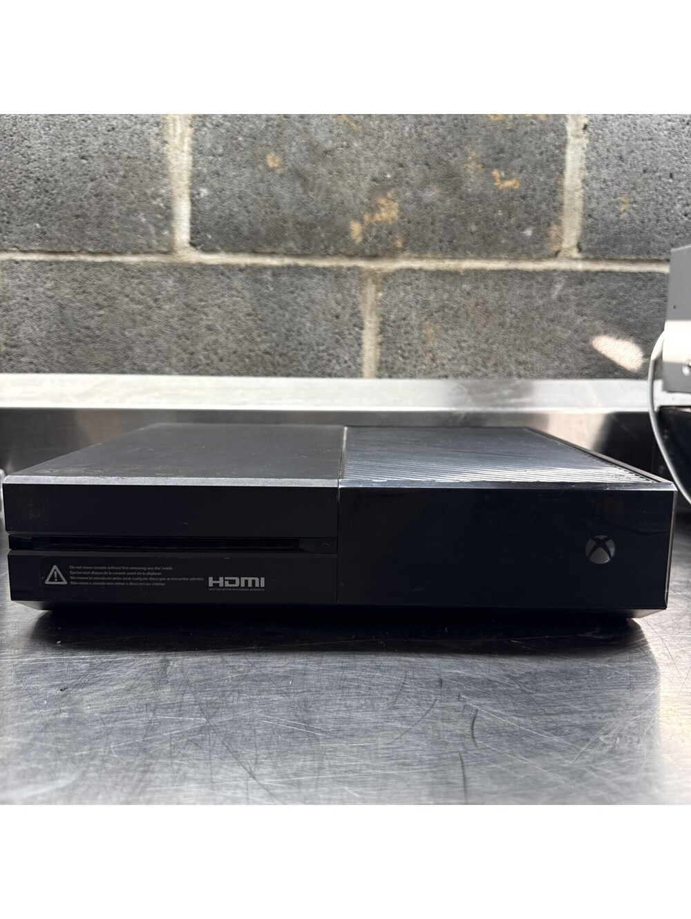 Microsoft Xbox One Model 1540 500GB HDD Video Game Console Only - UNTESTED